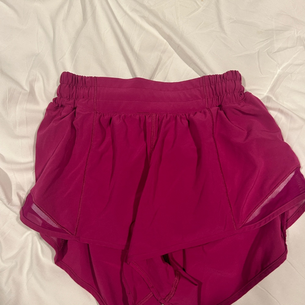 hotty hot raspberry 2.5” shorts